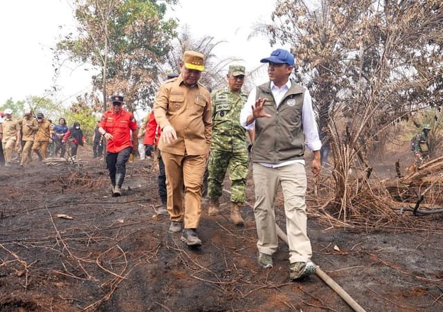 Menhut Pimpin Rakor Karhutla Kalbar, Perkuat Operasi Darat-Udara dan Kolaborasi Lintas Pihak 959363