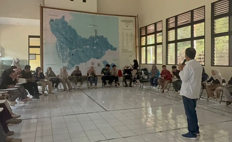Foto_04_Materi_Praktisi_Koperasi_Ekowisata.jpg