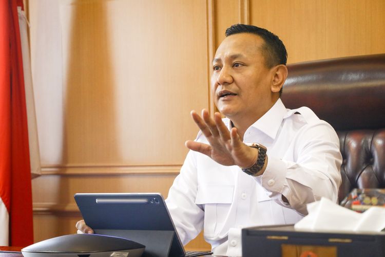 generasi-muda-jadi-garda-terdepan-cegah-karhutla-wamenhut-don-t-let-it-burn-bukan-sekadar-slogan