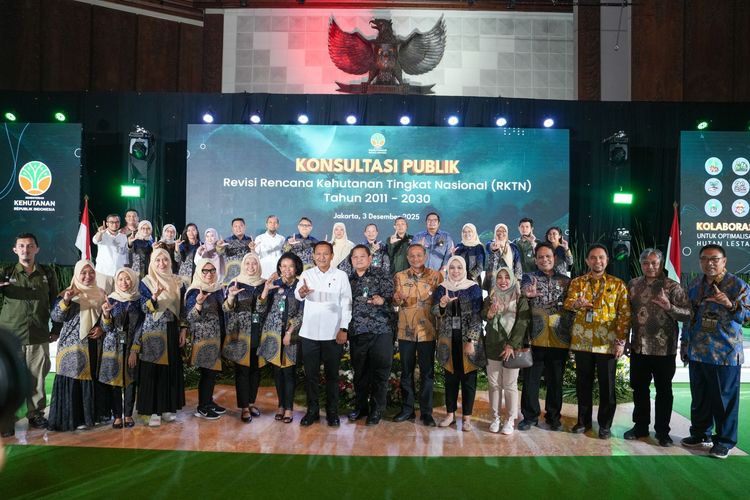 Wamenhut Rohmat Marzuki Tutup Konsultasi Publik Rekonstruksi II RKTN 2011-2030