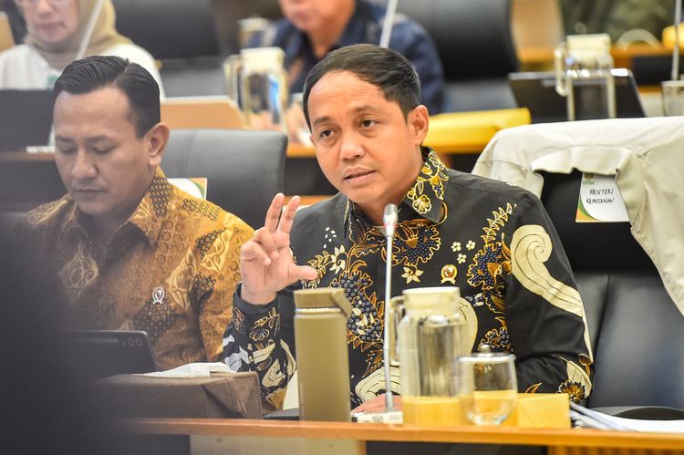 Raja Antoni: Amanah saya “Jaga Hutan”, mohon doa dan dukungannya!
