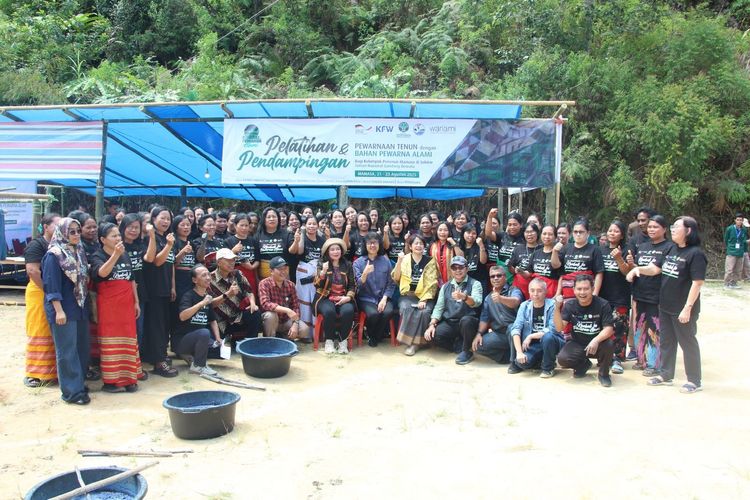Integrasi Program BP2SDM, Dukung Pengembangan Usaha Kelompok Perempuan dan Pemasaran Multi Usaha Kehutanan di Sulawesi Barat