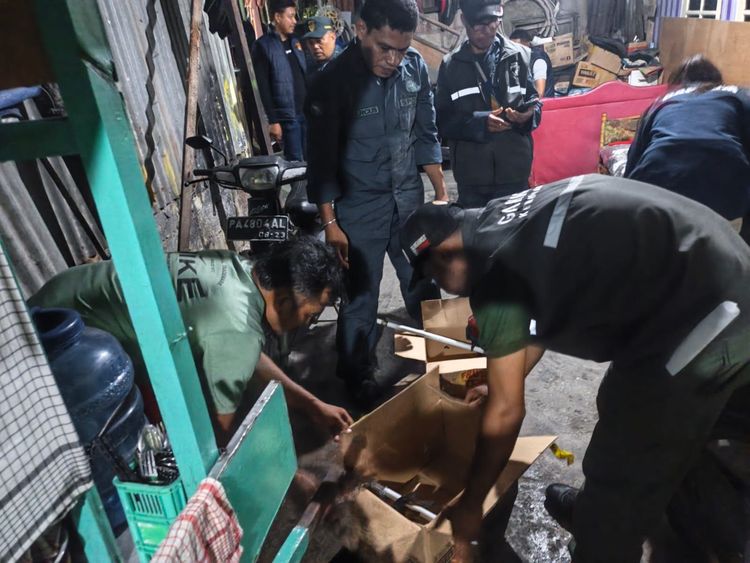 kemenhut-ungkap-dugaan-perdagangan-burung-dilindungi-melalui-facebook-di-jayapura-1