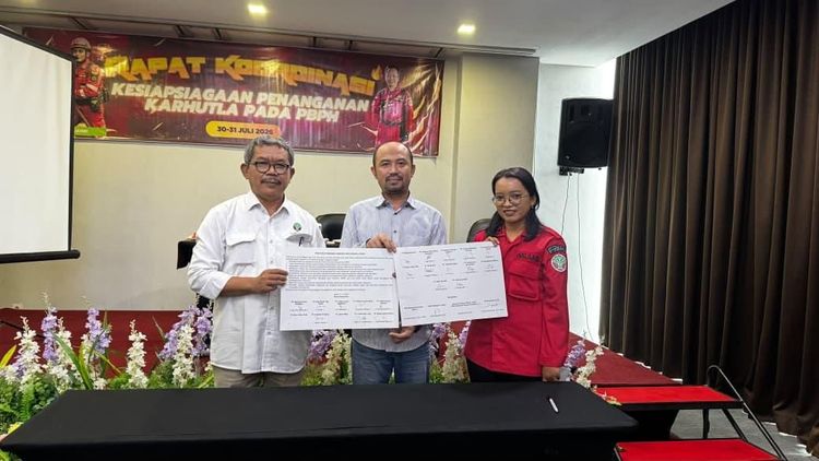 Perkuat Kesiapsiagaan, Kementerian Kehutanan Dorong Komitmen Zero Karhutla pada PBPH di Provinsi Jambi
