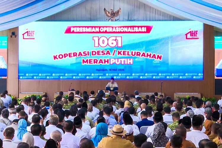 peresmian-kopdes-merah-putih-dan-panen-raya-jagung-serentak-perkuat-transformasi-ekonomi-desa-berbasis-perhutanan-sosial