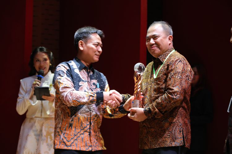 Kementerian Kehutanan Raih Penghargaan Bhumandala Ariti 2025 untuk Inovasi Informasi Geospasial TAPAL21