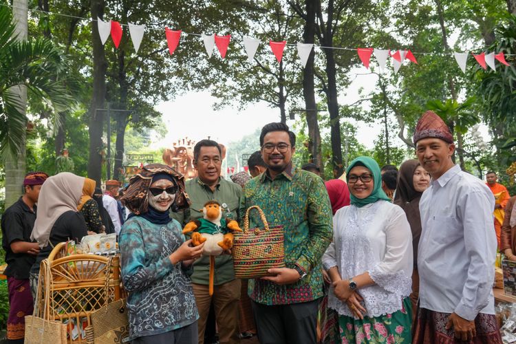 Wamenhut Buka Pasar RHL 2025: Wujud Ekonomi Hijau untuk Kemandirian Bangsa